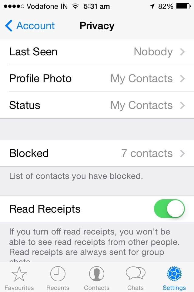 Скрыть галочки WhatsApp на iPhone
