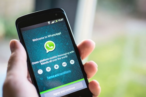 A WhatsApp a régi verzió miatt leállt