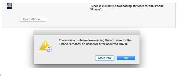 iTunes şu anda iPhone için yazılım indiriyor