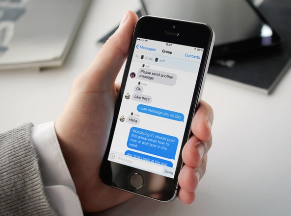 Bedste måder at sende gruppebeskeder med Android eller iPhone - tryk på send