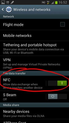 attiva/disattiva NFC per trasferire musica da Samsung a Samsung